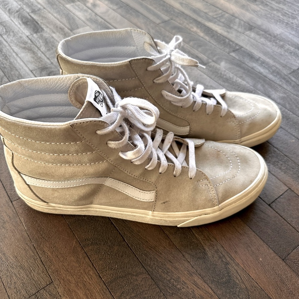 Men’s Vans Shoes - Pig Suede Moss Gray Men's/Snow White Men’s Sneakers. Size 12